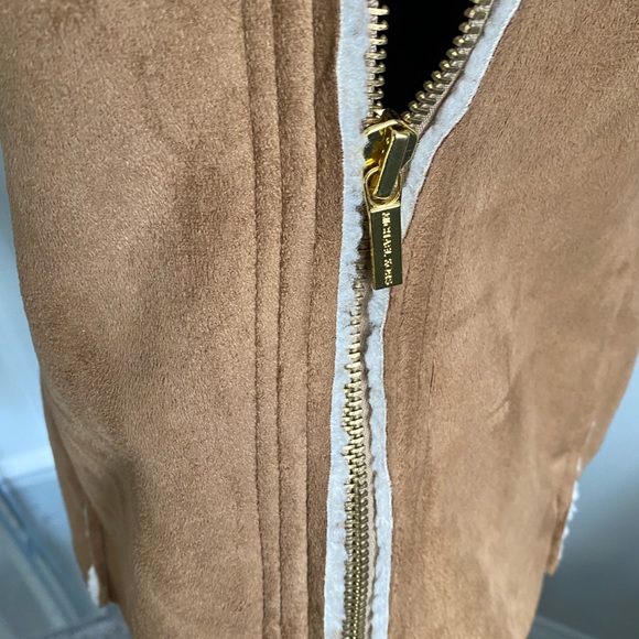 Michael Kors Vest - Picture 6 of 6